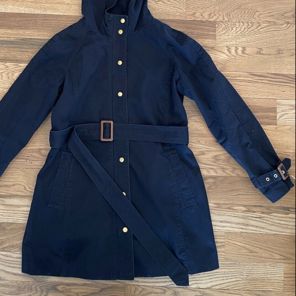 Banana Republic Rain Trench Coat #beltedtrench #trenchcoat